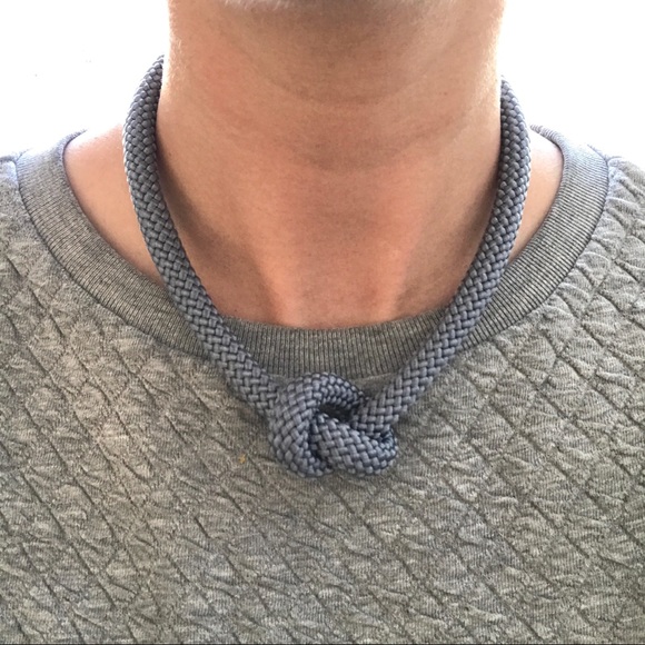 Gray rope necklace - Multiple ways to wear it - Picture 10 of 12